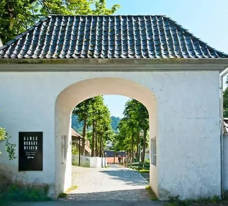 In Modern Complex Near Old Lägenhet *