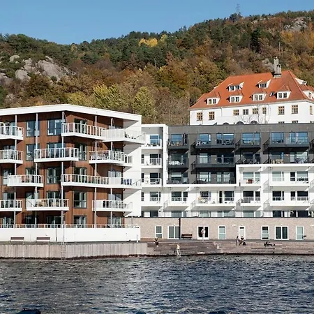 In Modern Complex Near Old * Bergen